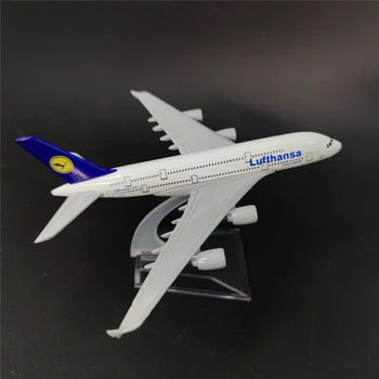 Mastelis 1:400 Metalo Aviacijos Replika Airlines 